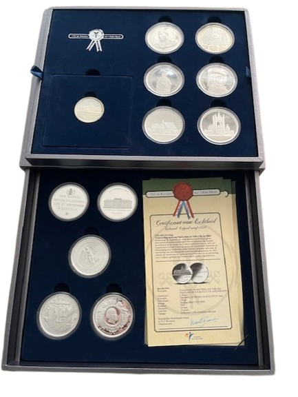 Uit_de_Kluizen_van__s_Rijks_Munt_-_Cultureel_Erfgoed-removebg-preview Uit de Kluizen van 's Rijks Munt - Cultureel Erfgoed