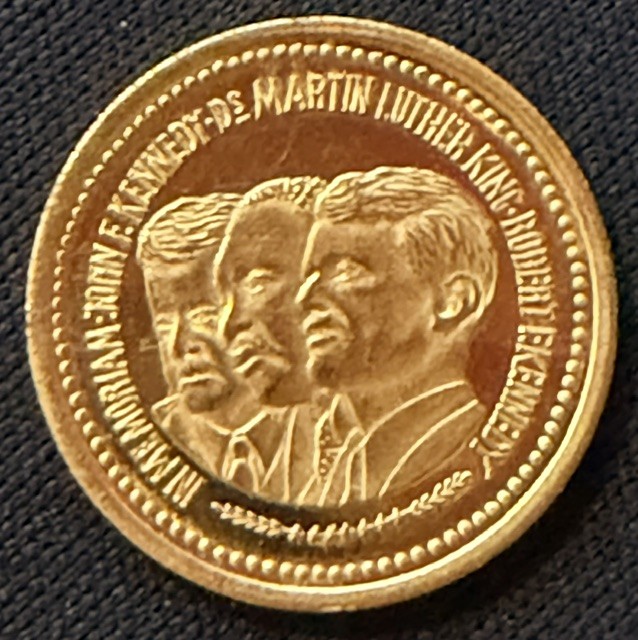 In memoriam John F. Kennedy, Martin Luther King, Robert E. Kennedy