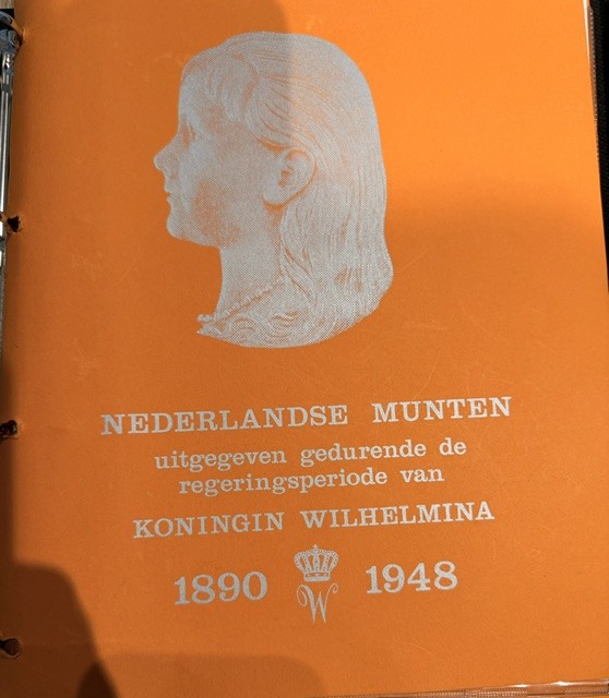 Nederlandse verzameling Wilhelmina (vrijwel compleet) (in 2 Blauwe albums) - Image 2