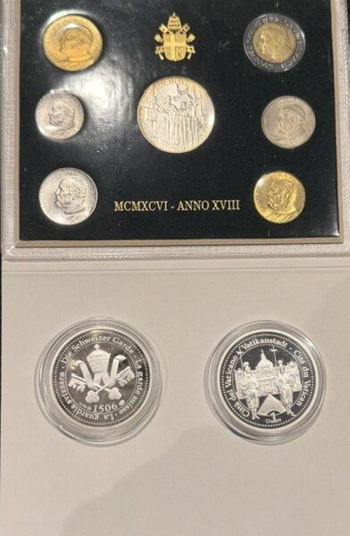 Vaticaan 2 x 1 oz en FDC set 1996