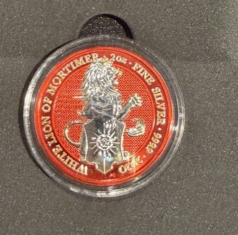 Queens Beast White Lion of Mortimer 2 oz 2020 (Space Red) (100 oplage) - Image 2