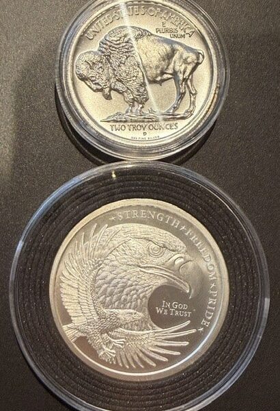 Lot van 2 x 2 oz - American Eagle en Buffalo Rounds